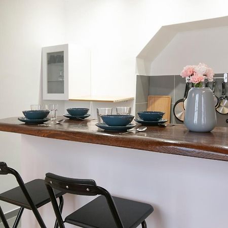 Authentic Apartment In Center Of Parisian Marais ภายนอก รูปภาพ