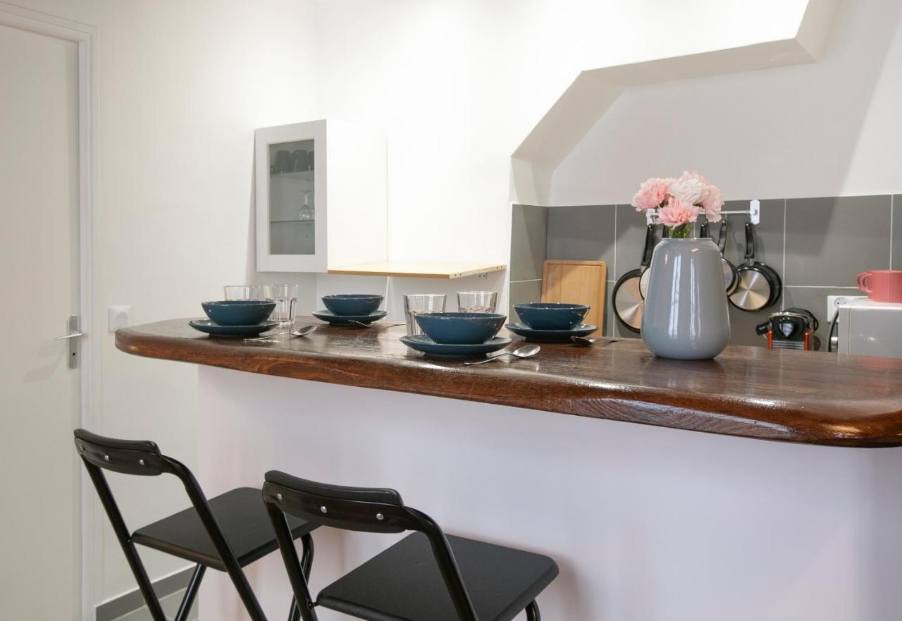 Authentic Apartment In Center Of Parisian Marais ภายนอก รูปภาพ