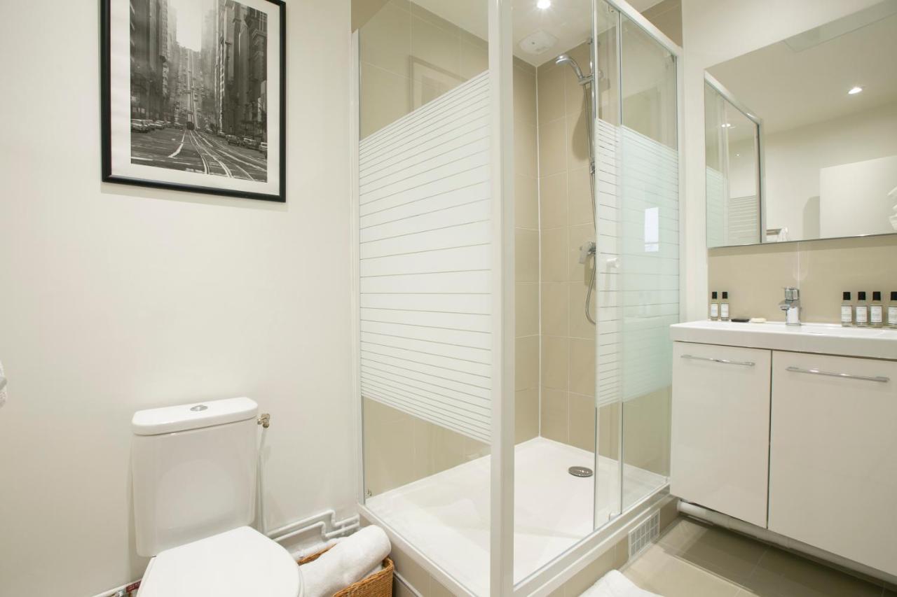 Authentic Apartment In Center Of Parisian Marais ภายนอก รูปภาพ